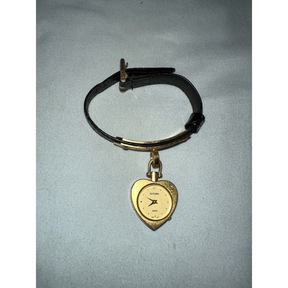Futura Heart-Pendant Watch Bracelet – Gold-Tone Quartz, Jewelry Timepiece